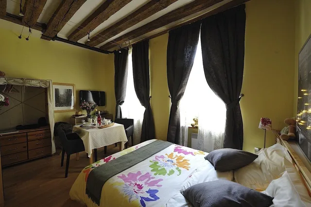 Sunshine, Studio، Les Patios Du Marais 2/5