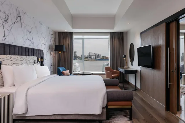 Presidential, Suite, Lagoon View, Lounge Access، Radisson Blu Anchorage Hotel 2/5