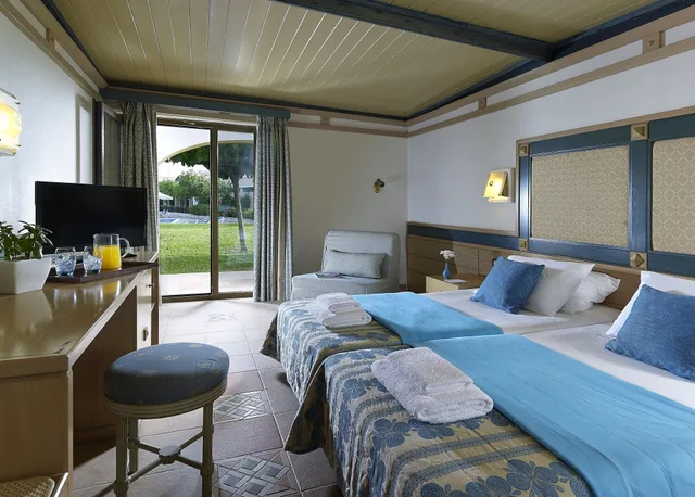 بنغل بفراش فوتون وسرير مزدوج وسرير فردي بإطلالة على الحديقة، Aldemar Olympian Village 3/6