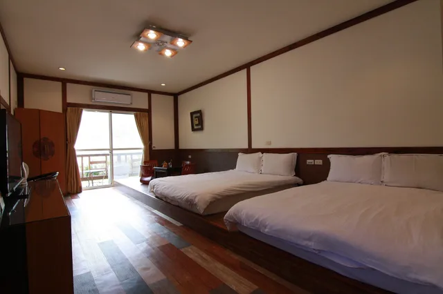 غرفة اقتصادية رباعية بسريرين كوين بشرفة، Ting Tau Garden Resort 1/3