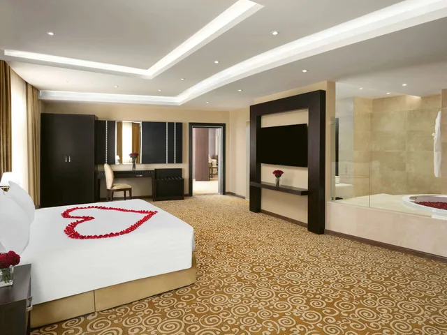 جناح بسرير كينج، موفنبيك القصيم(Movenpick Qassim) 3/8
