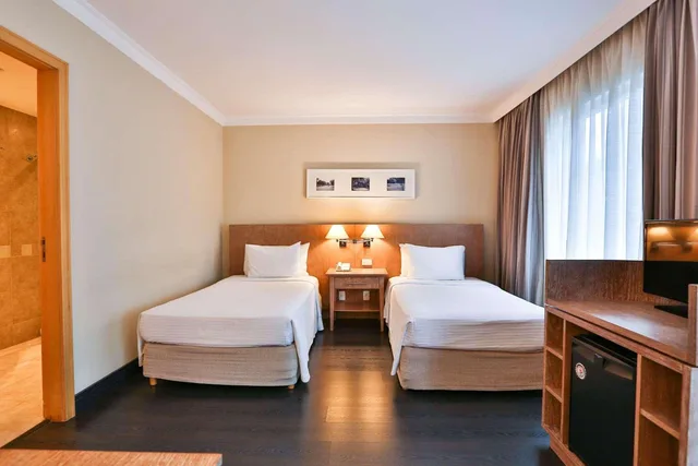 غرفة بسريرين منفصلين، Park Inn By Radisson Berrini 4/6
