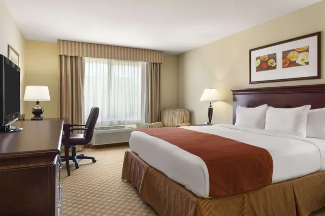 غرفة بسرير كينج، Country Inn Suites By Radisson Savannah Airport Ga 6/10