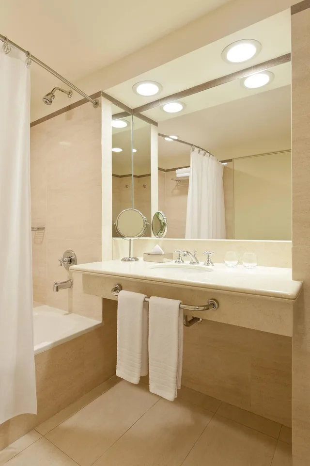 غرفة كلوب بسرير مزدوج بإطلالة على المدينة، SHERATON SALTA HOTEL 10/10