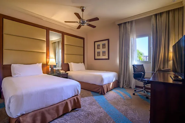 2 Bedrooms, Garden, Family, Villa, King Bed, Beach Front, Dining Area, Private Garden, Terrace، Danat Jebel Dhanna Resort 2/6