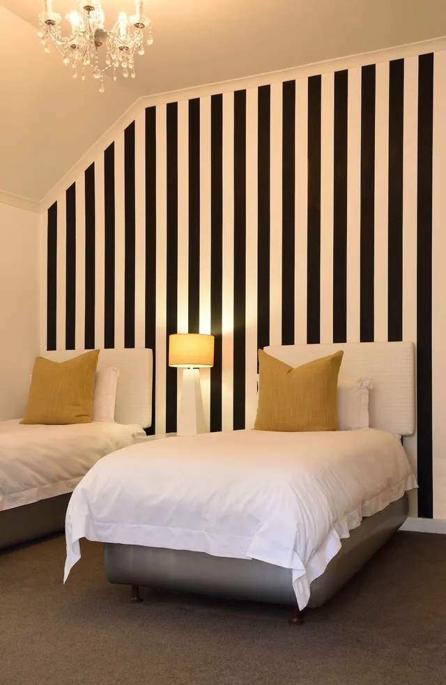 جناح عائلي بسرير كينج وسريرين منفصلين بغرفتي نوم، The Clarendon - Fresnaye 1/11