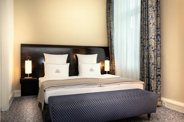Guest Room, Deluxe, Twin Beds, Hotel Atlantic Hamburg, Autograph Collection 4/8