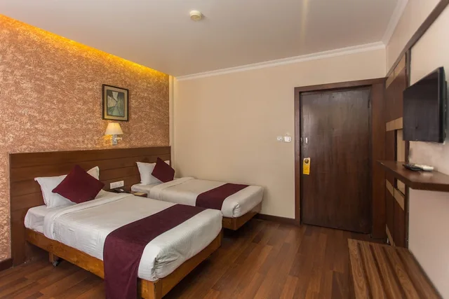 Super, Deluxe, Double or Twin Bed, Hotel Marshyangdi 2/5