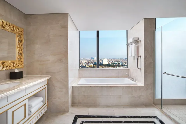 Executive, Suite, King Bed, Skyline View، Sheraton Hai Phong 3/3