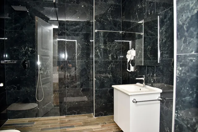 جناح بسرير مزدوج بإطلالة على البحر، Hotel Lubjana 7/8
