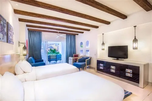 غرفة بسرير مزدوج أو سريرين منفصلين بإطلالة على الحديقة، Hilton Marsa Alam Nubian Resort 1/1