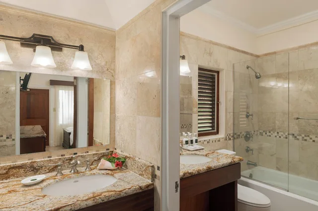 Family Suite, Cottage، The Buccaneer Beach & Golf Resort 3/5