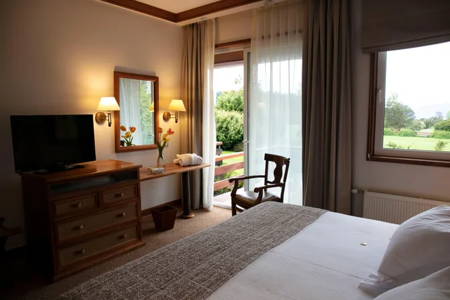غرفة سوبيريور بانورامية بسرير مزدوج بإطلالة، Hotel Termas Puyehue Wellness & Spa Resort 2/3