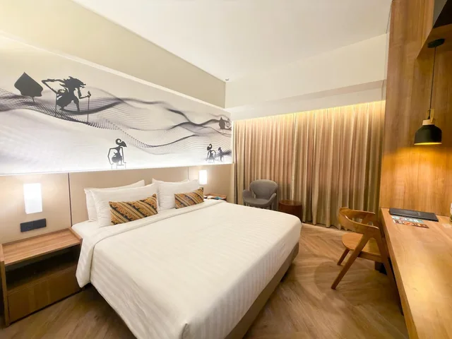 غرفة غراند ديلوكس بسرير كوين، Grand Zuri Malioboro 1/10