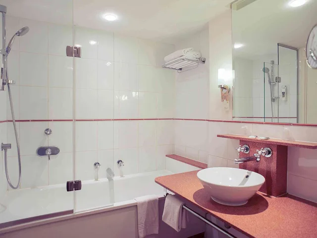 غرفة عائلية بسرير مزدوج مع أريكة، Mercure Lille Metropole 4/6