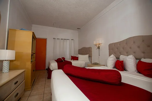 Standard, 2 Double Beds, Point Salines Hotel 2/10