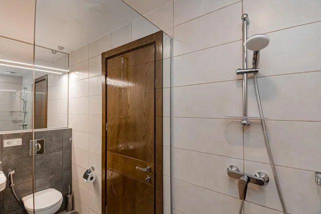 Standard, King Bed, Kutaisi Inn 6/8