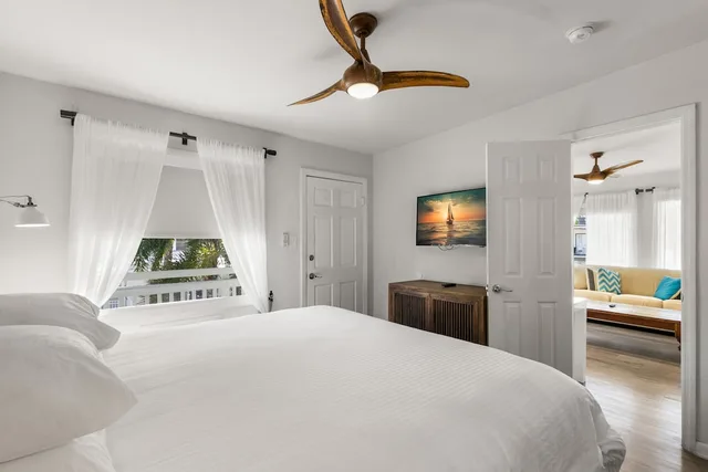 جناح بسرير كينج بغرفة نوم واحدة مع أريكة، Hotel Cabana Clearwater Beach 1/9