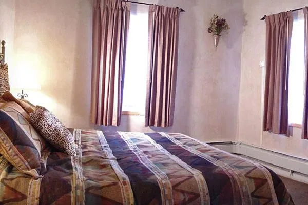 غرفة بسرير كينج، Hotel La Fonda de Taos 1/3