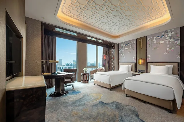Grand, Deluxe, 2 Double Beds, with View, Wanda Reign Chengdu 2/5