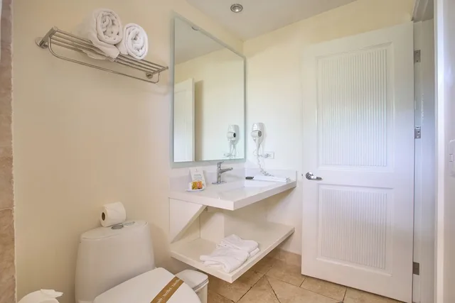 غرفة عائلية بسريرين كوين بإطلالة على المسبح، Tamarindo Diria Beach Resort 9/9