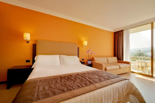 غرفة سوبيريور بسريرين منفصلين بإطلالة على الحديقة بشرفة، Nyala Suite Hotel 2/6
