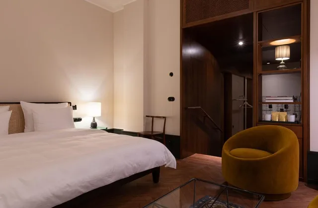 غرفة كبيرة بسرير كينج، Boutique Hotel Chateau Royal 1/1