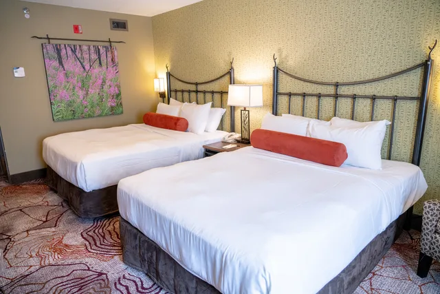 غرفة سوبيريور بسرير مزدوج، Banff Caribou Lodge & Spa 2/4