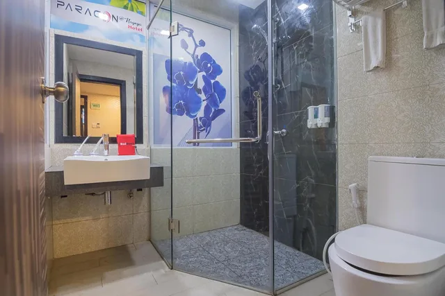 غرفة ديلوكس بسرير مزدوج، Paragon Nagoya Hotel Batam 4/4