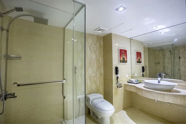 غرفة بريميوم بسرير كينج لذوي الإعاقة، Hotel Bengal Blueberry 2/3