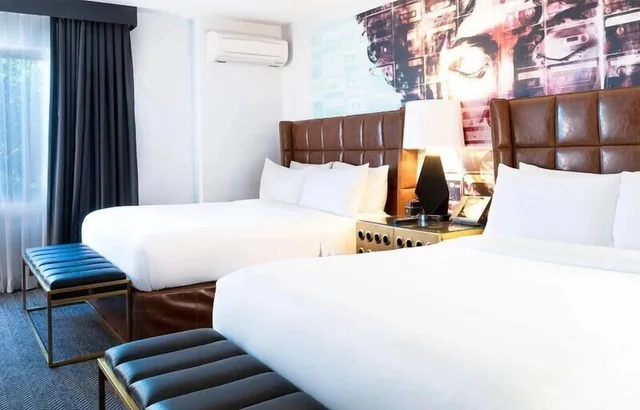 1 Bedroom, Premium, Residence, Suite, 2 Queen Beds، Montrose at Beverly Hills 1/2