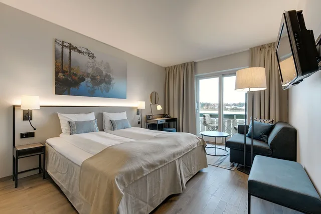Classic, King Bed, Double or Single Bed, Lake View، Tyrifjord Hotell 1/4