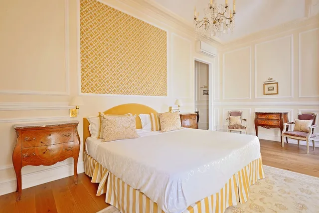 جناح بريستيج بسرير كينج، Victor Louis Villa 1/5