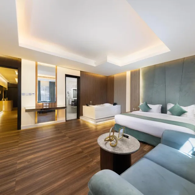 جناح جونيور، فندق لكجري نايت(Luxury Night Hotel) 6/10