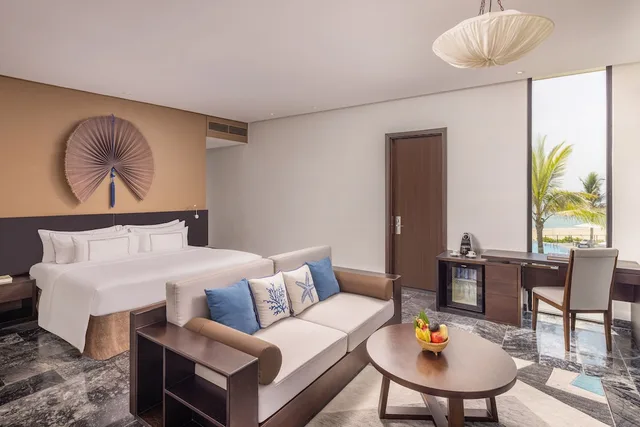 The Level Premium Room، Melia Danang Beach Resort 5/10
