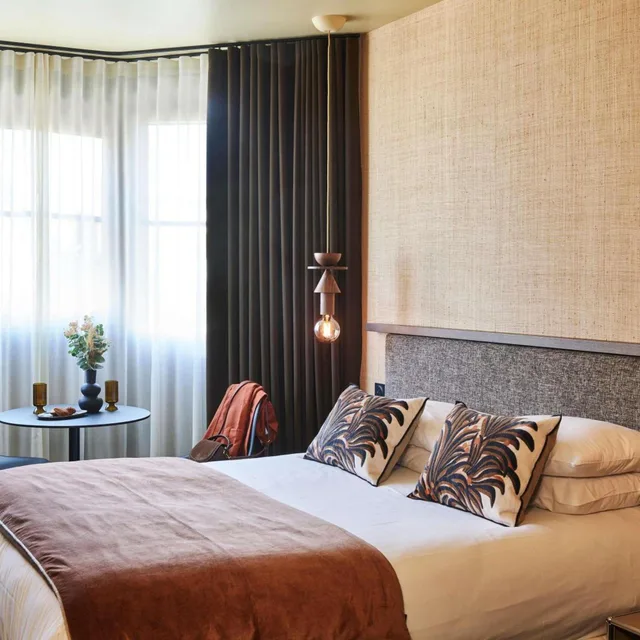 Classic, Double Bed, Side Sea View, Mercure St Malo Front de Mer Hotel 2/9