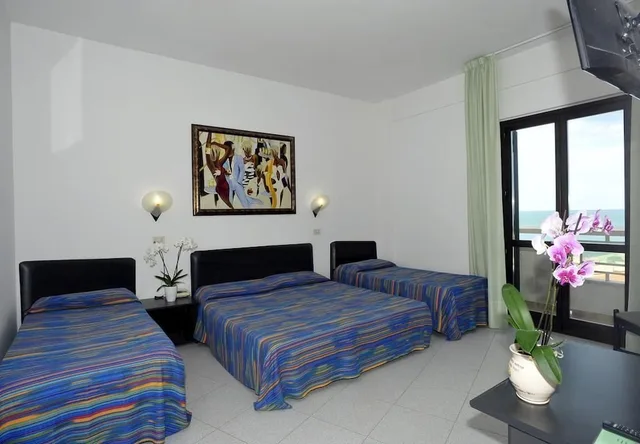 غرفة كلاسيكية ثلاثية، Hotel Borgo Marina 4/8