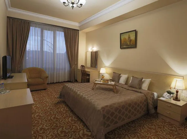 Standard, Double Bed, METROPOL HOTEL 7/9