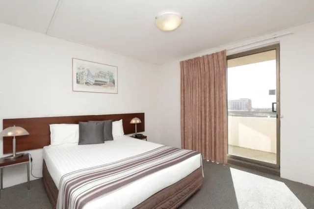 3 Bedrooms, Loft, Apartment, 1 Queen and 4 Single Beds، Atrium Hotel Mandurah 2/6