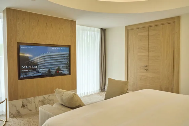 جناح تنفيذي، Almaty Hotel 2/6