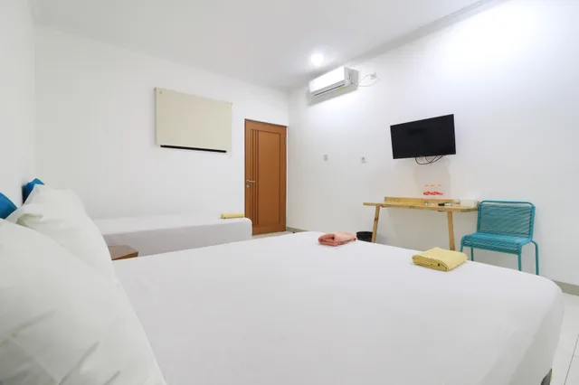 جناح جونيور، Locus Rooms by ZUZU 2/4