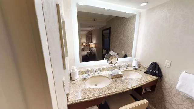جناح بسرير كينج وسرير بطابقين، Eden Resort And Suites, BW Premier Collection 4/7