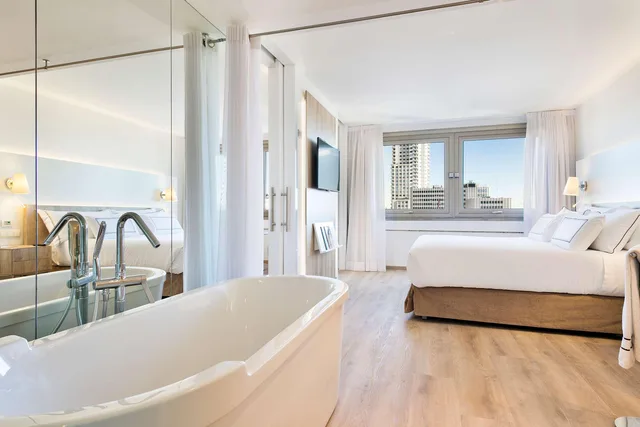 The Level, Junior Suite، Melia Madrid Princesa Hotel 7/10