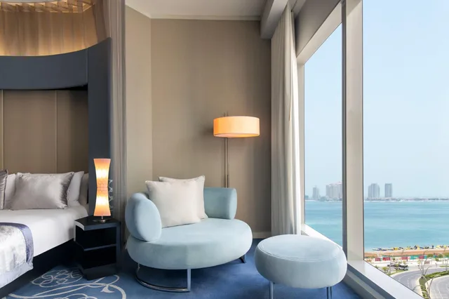 Deluxe, King Bed, Bay View، W Doha 5/10