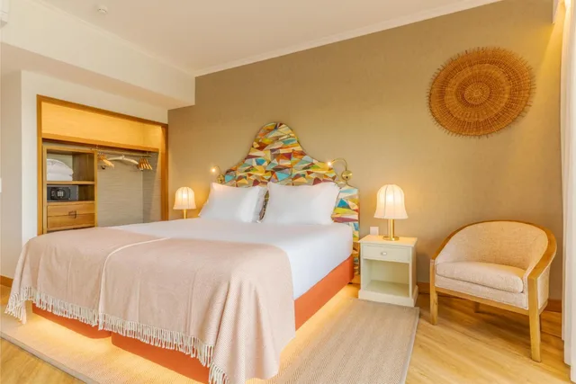 Suite, Triple, Lateral Side Sea View، Pestana Vila Lido Madeira 1/9