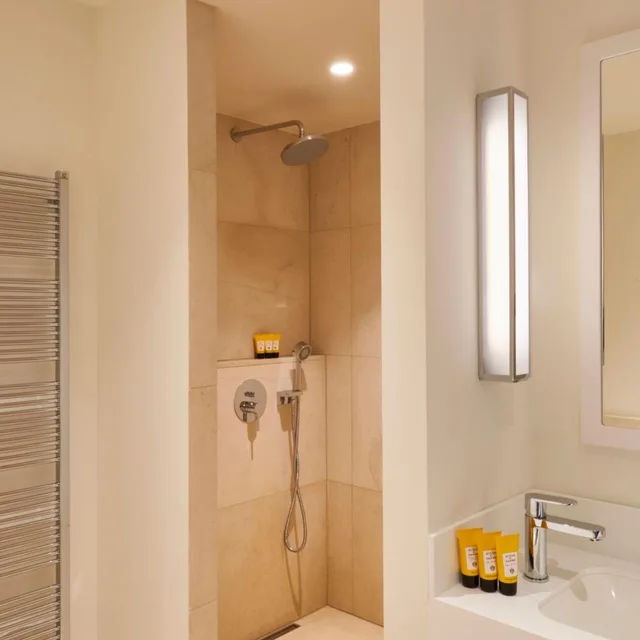 غرفة تنفيذية بإطلالة على البحر، Hotel Les Roches Blanches 10/10