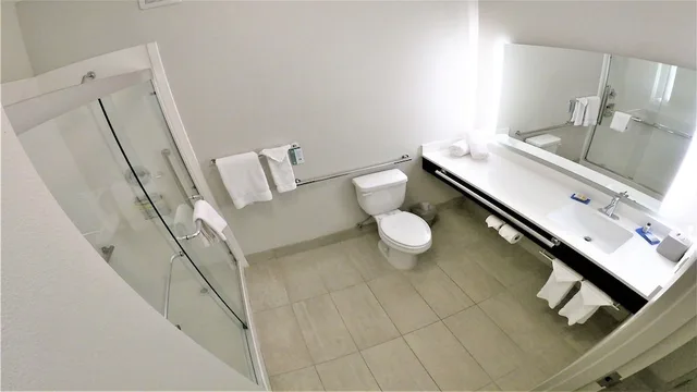 غرفة قياسية بسرير كينج، Holiday Inn Express And Suites Hood River 9/10