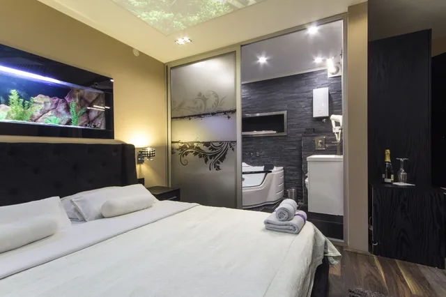 غرفة اقتصادية بسرير كوين، Madison Rooms 5/9