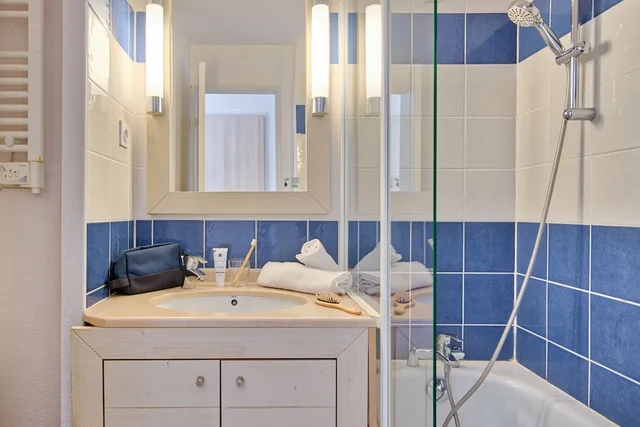1 Bedroom, Renovated, Apartment, Bunk Bed, Garden View, 2 Sofa, Balcony or Terrace، RESIDENCE PIERRE ET VACANCES LA PINEDE 5/8
