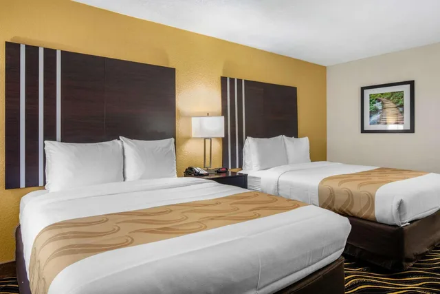 غرفة بسريرين كوين للمدخنين، Quality Inn West Fort Worth, TX 6/10